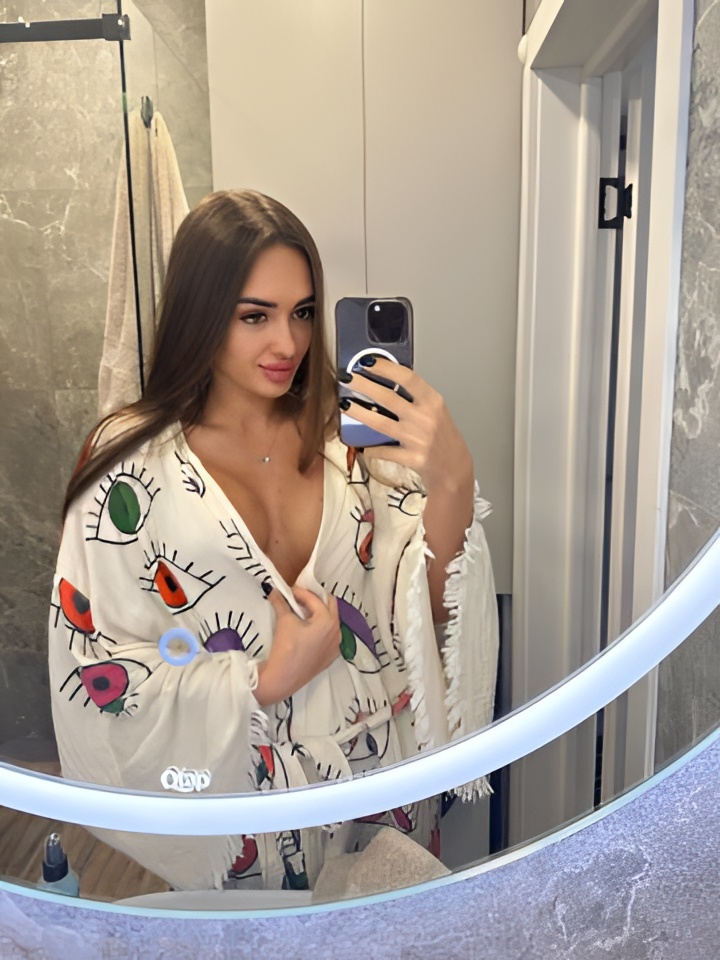 Людмила привлекательная девушка из Ачинска цена от 10000 руб