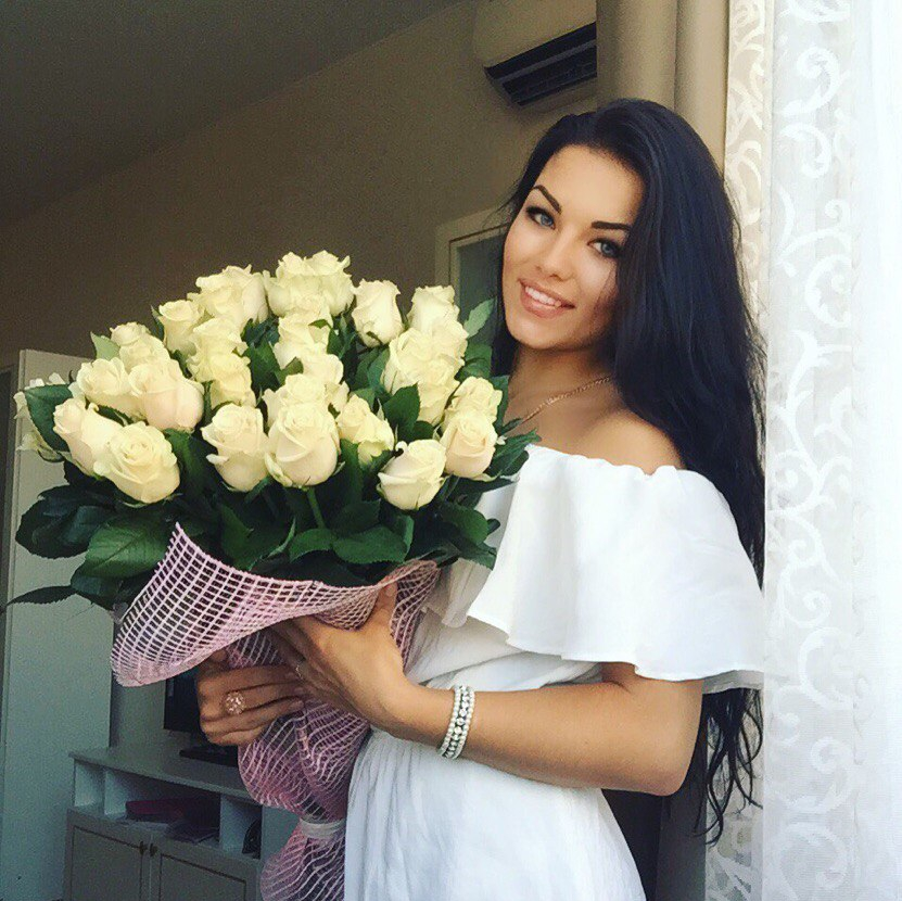 Стефани привлекательная девушка из Ачинска цена от 3500 руб