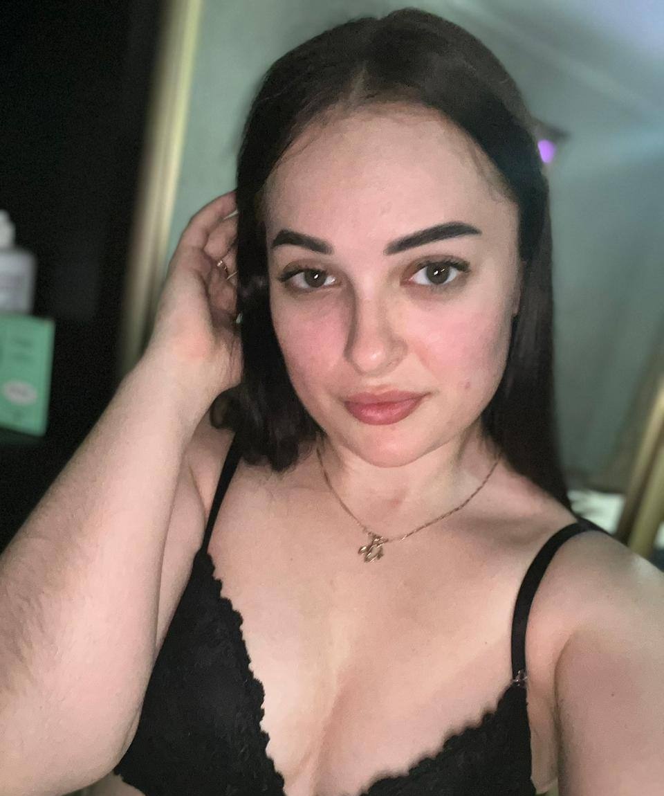 Инна привлекательная девушка из Ачинска цена от 3000 руб