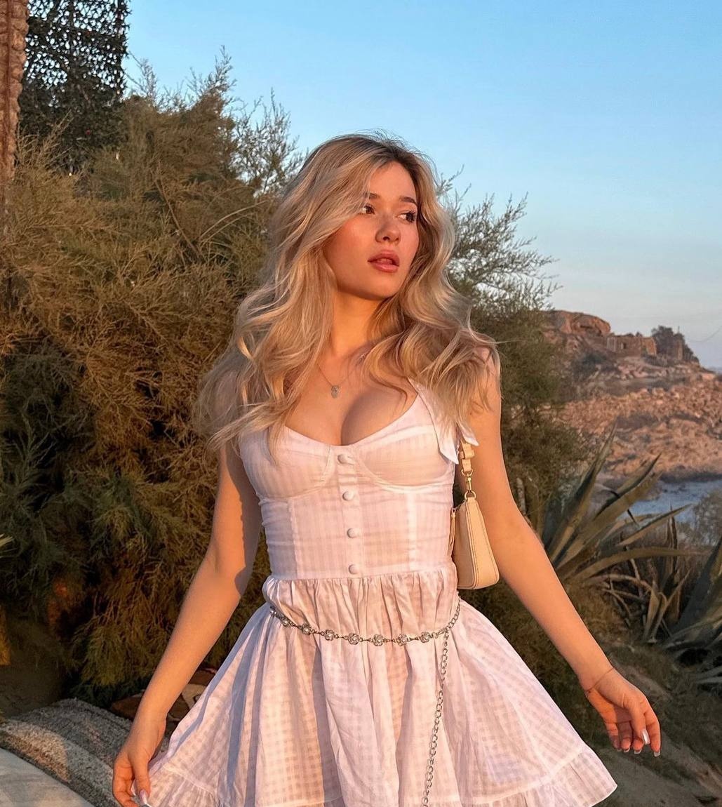 Настенька привлекательная девушка из Ачинска цена от 3000 руб