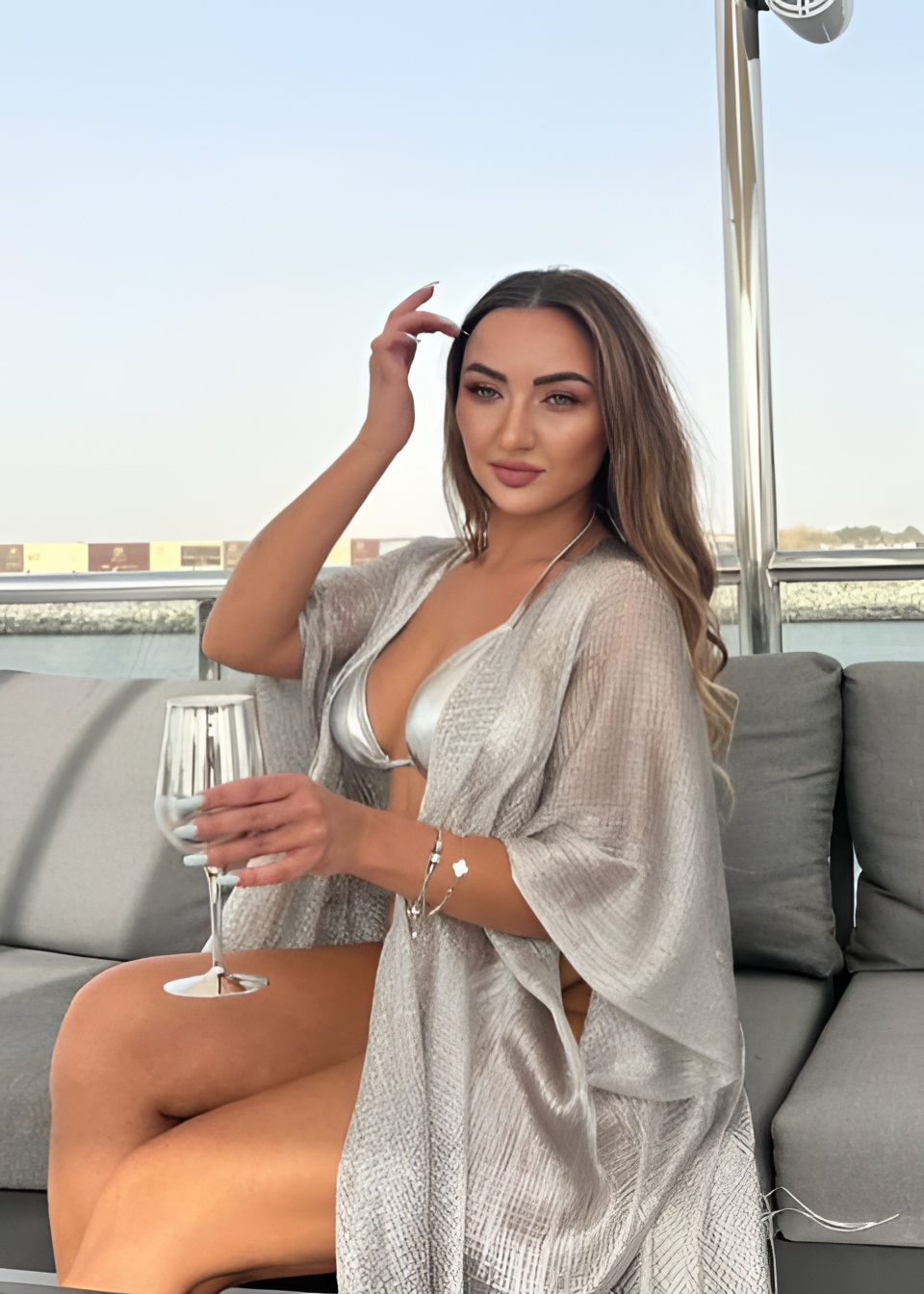 Лолита привлекательная девушка из Ачинска цена от 18000 руб