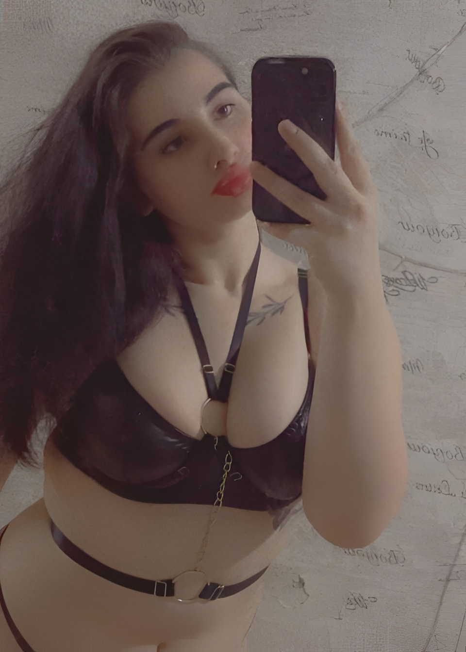 Соня привлекательная девушка из Ачинска цена от 15000 руб