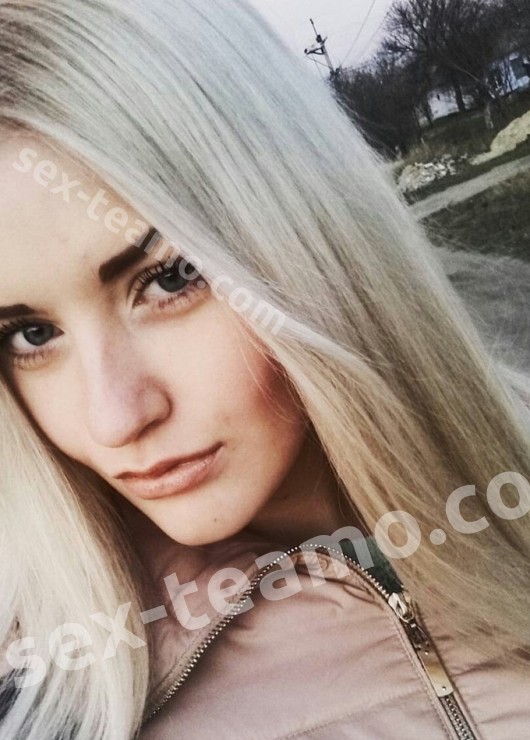 Карина привлекательная девушка из Ачинска цена от 3500 руб